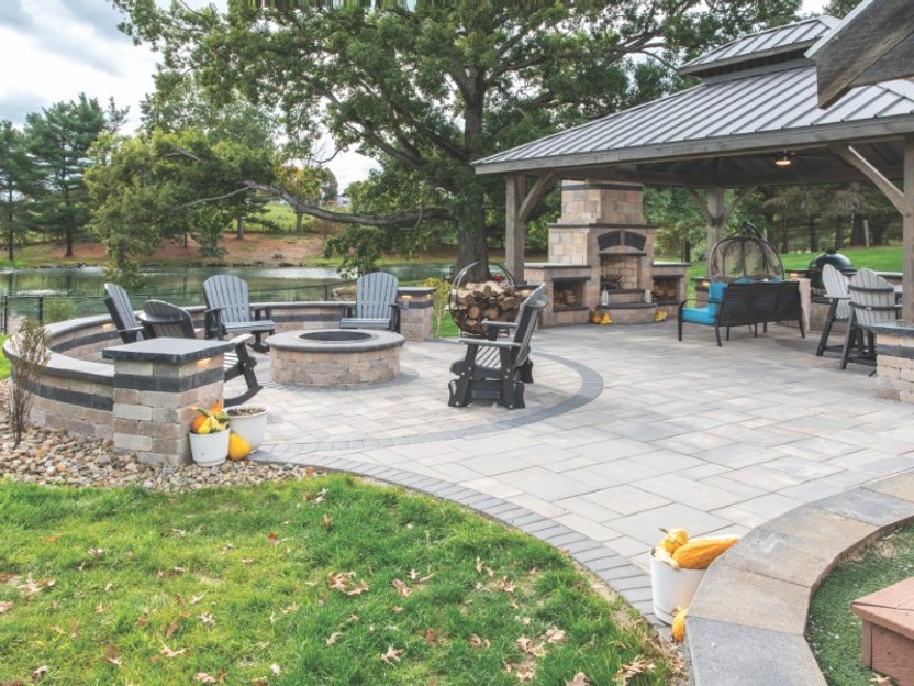 Outdoor fireplace and seating area in Cleveland Ohio