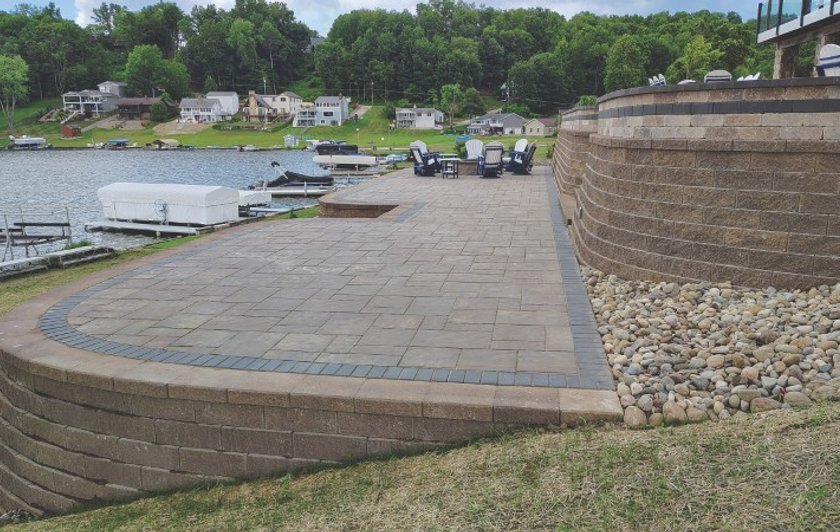 retaining wall construction in Canton Ohio